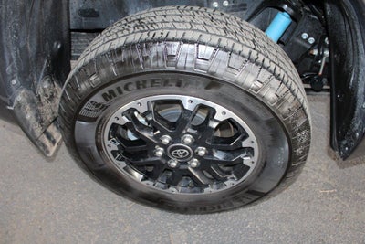 2025 Toyota TUNDRA 4X4 SR5