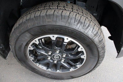 2025 Toyota TUNDRA 4X4 SR5