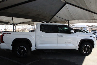 2022 Toyota TUNDRA 4X4 SR5