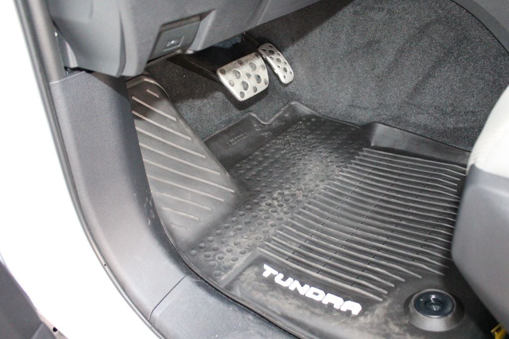 2022 Toyota TUNDRA 4X4 SR5