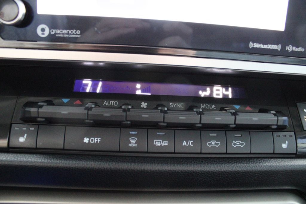 2022 Toyota TUNDRA 4X4 SR5