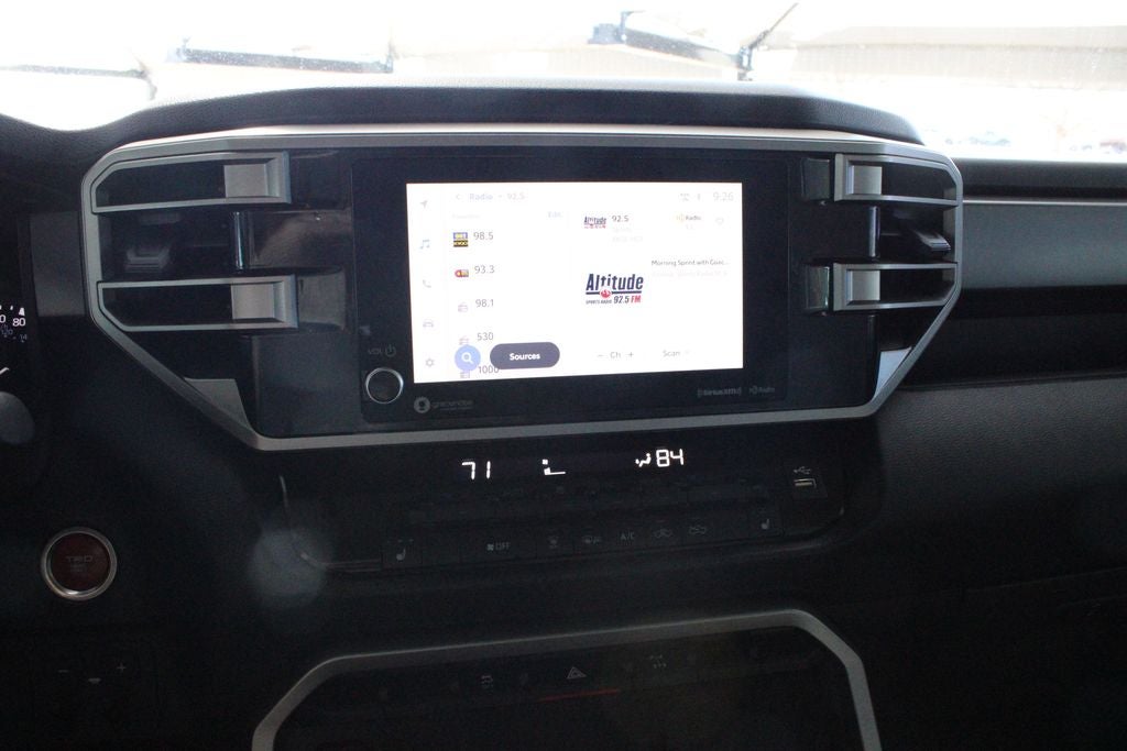 2022 Toyota TUNDRA 4X4 SR5