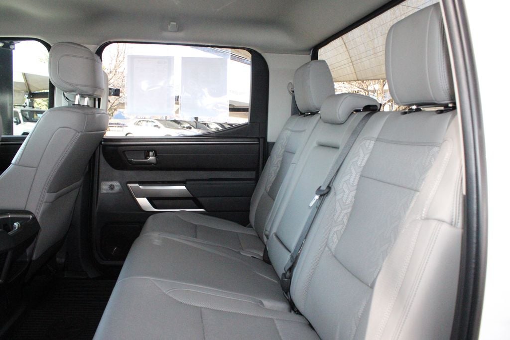 2022 Toyota TUNDRA 4X4 SR5