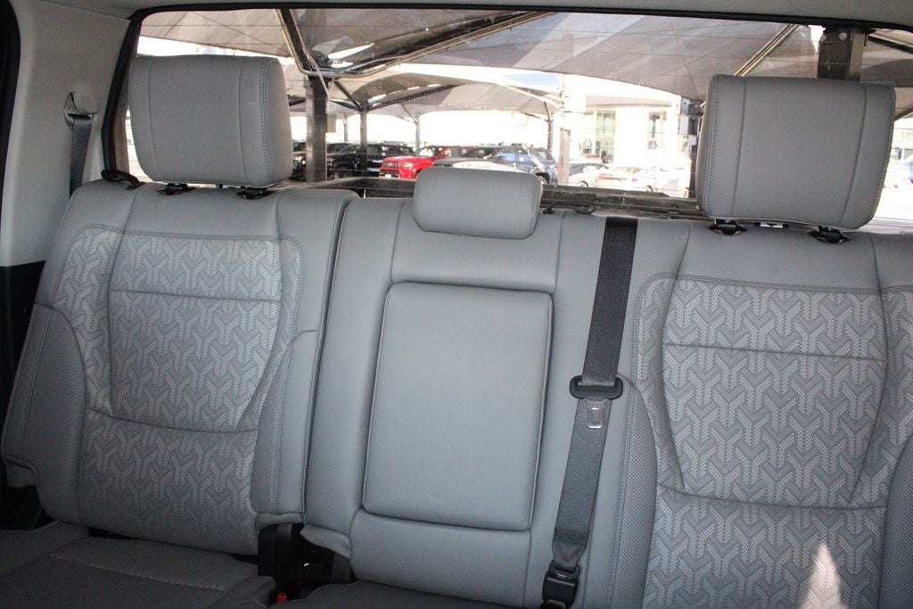 2022 Toyota TUNDRA 4X4 SR5