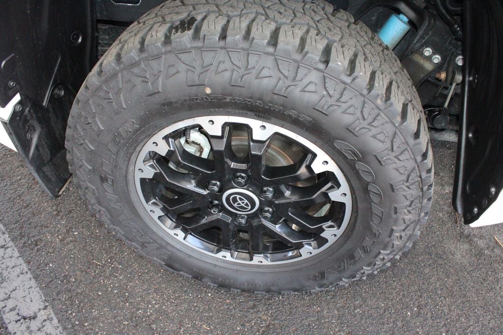 2022 Toyota TUNDRA 4X4 SR5