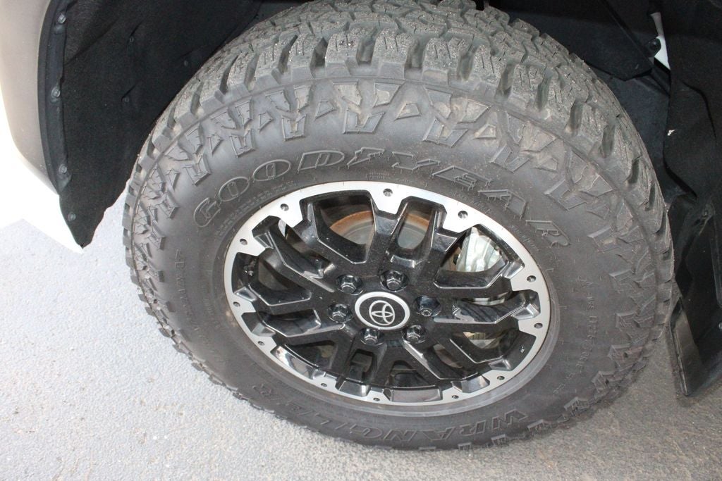 2022 Toyota TUNDRA 4X4 SR5