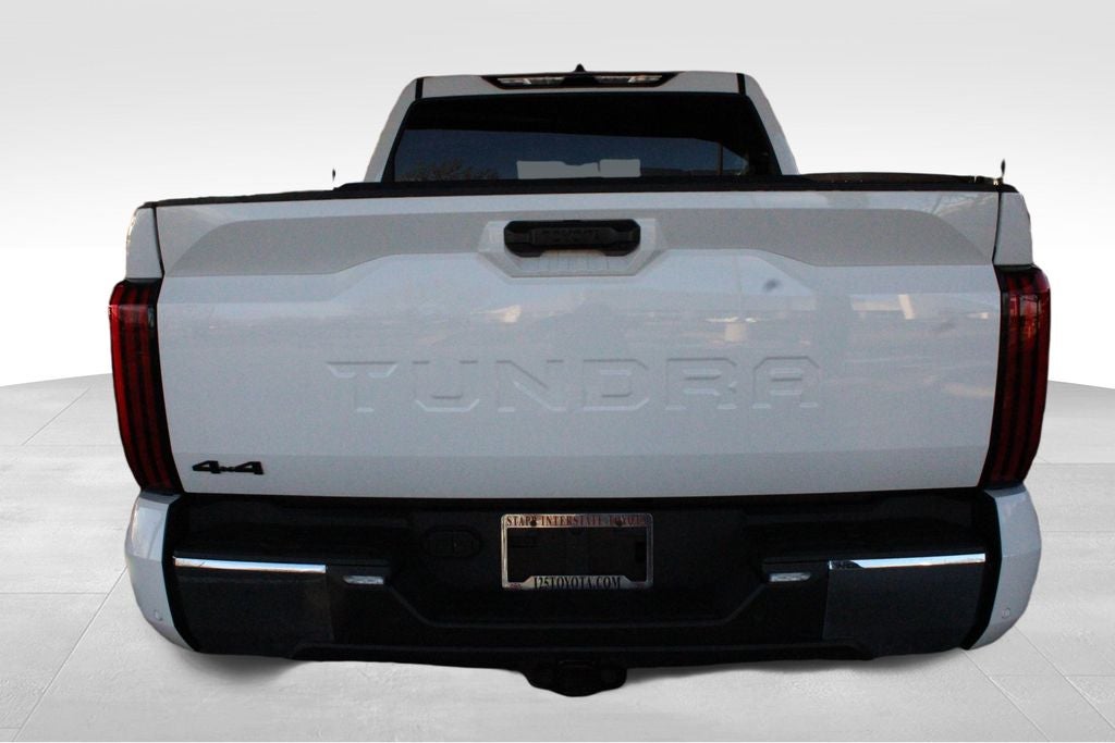 2025 Toyota TUNDRA 4X4 SR5