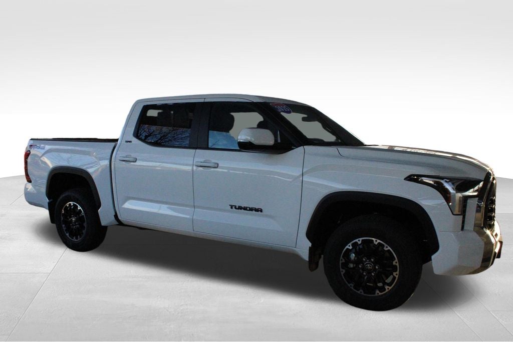 2025 Toyota TUNDRA 4X4 SR5