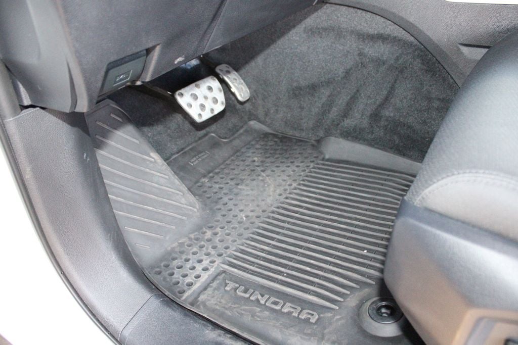 2025 Toyota TUNDRA 4X4 SR5