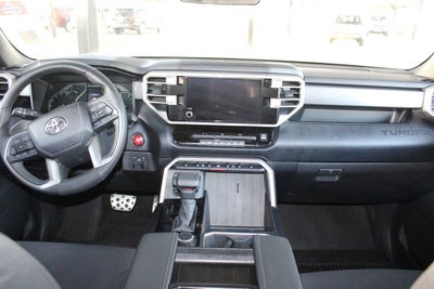 2025 Toyota TUNDRA 4X4 SR5
