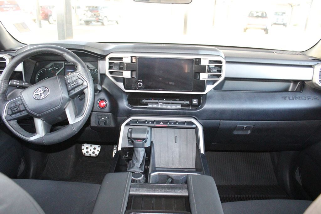 2025 Toyota TUNDRA 4X4 SR5
