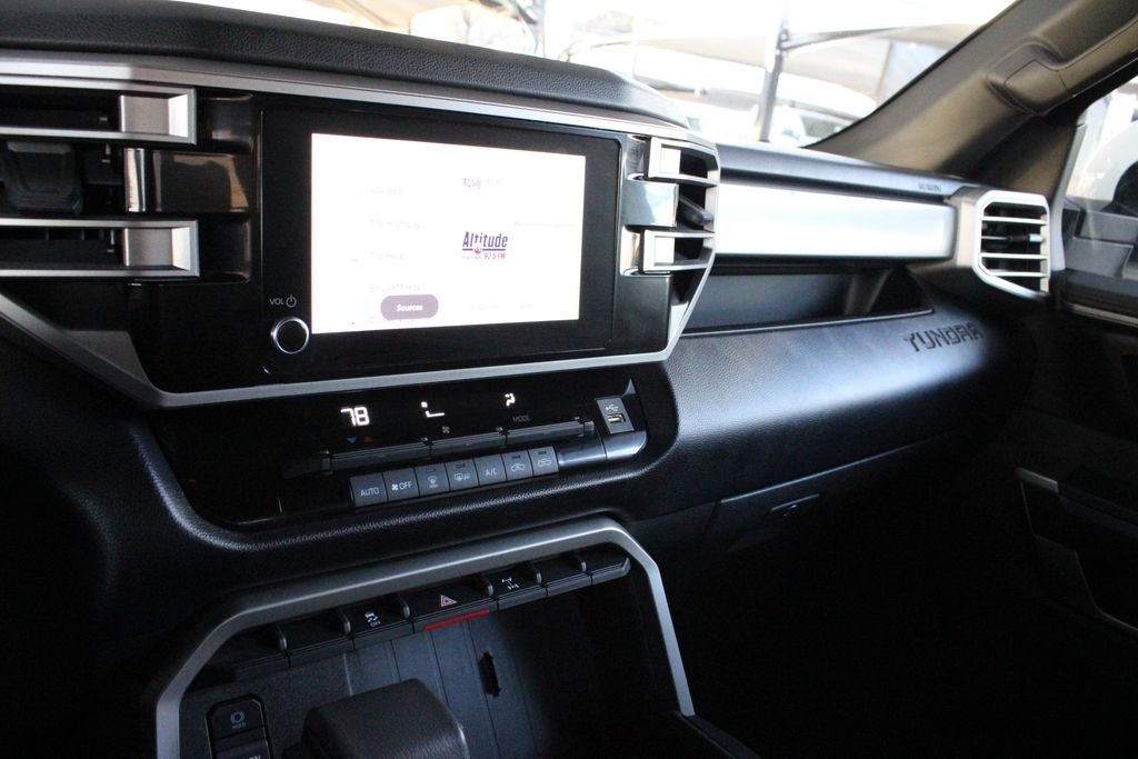 2025 Toyota TUNDRA 4X4 SR5