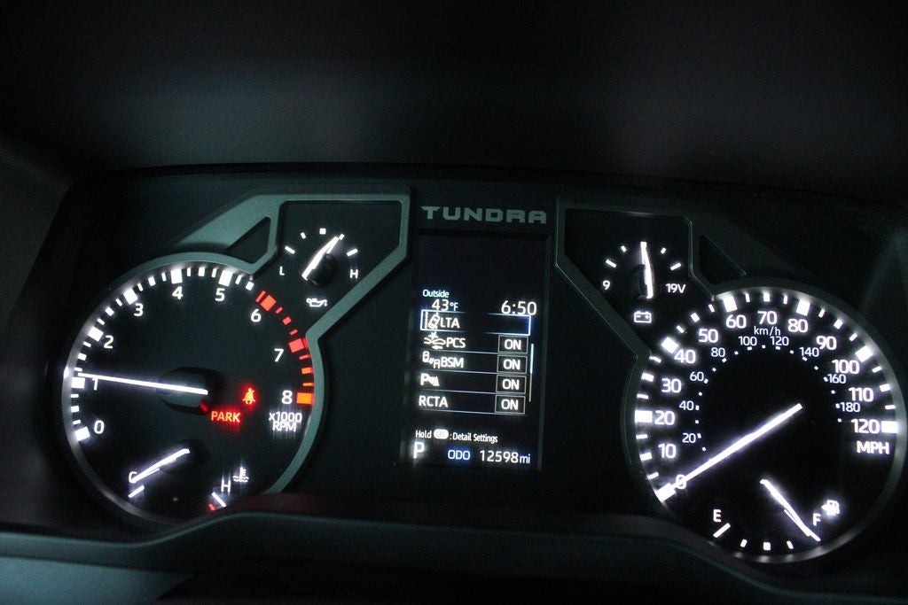 2025 Toyota TUNDRA 4X4 SR5