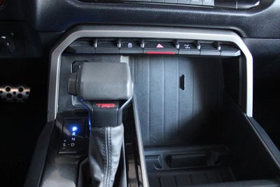 2025 Toyota TUNDRA 4X4 SR5