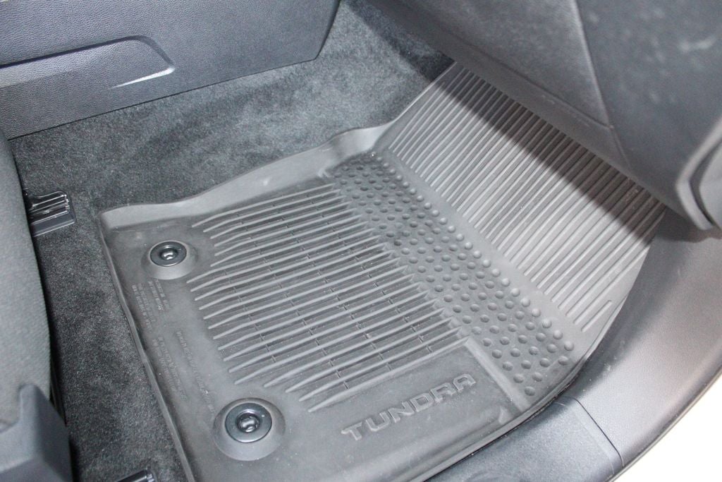 2025 Toyota TUNDRA 4X4 SR5