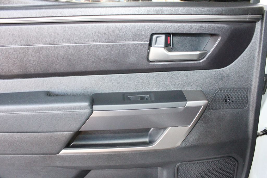 2025 Toyota TUNDRA 4X4 SR5