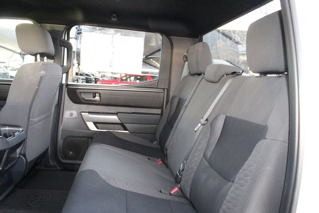 2025 Toyota TUNDRA 4X4 SR5