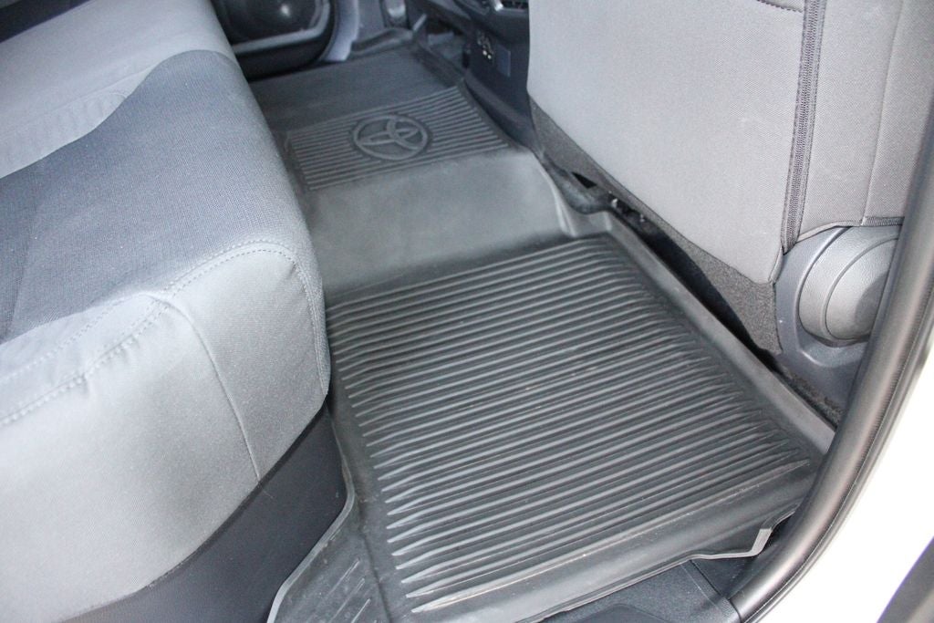 2025 Toyota TUNDRA 4X4 SR5