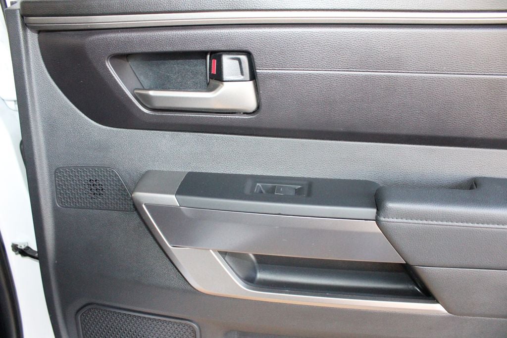 2025 Toyota TUNDRA 4X4 SR5