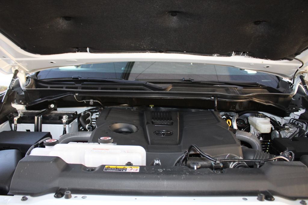 2025 Toyota TUNDRA 4X4 SR5