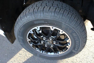 2025 Toyota TUNDRA 4X4 SR5