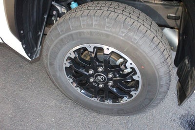 2025 Toyota TUNDRA 4X4 SR5