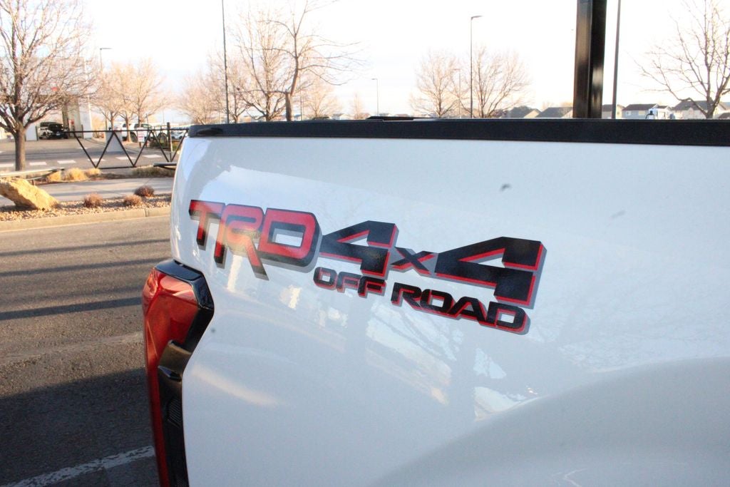 2025 Toyota TUNDRA 4X4 SR5