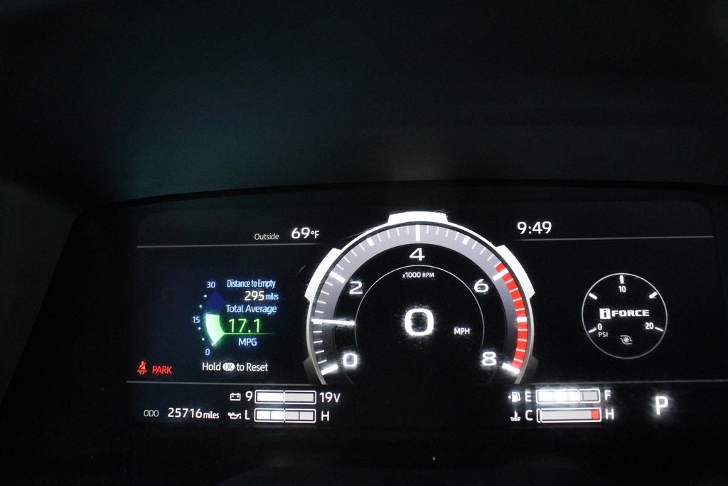 2023 Toyota TUNDRA 4X4 Platinum