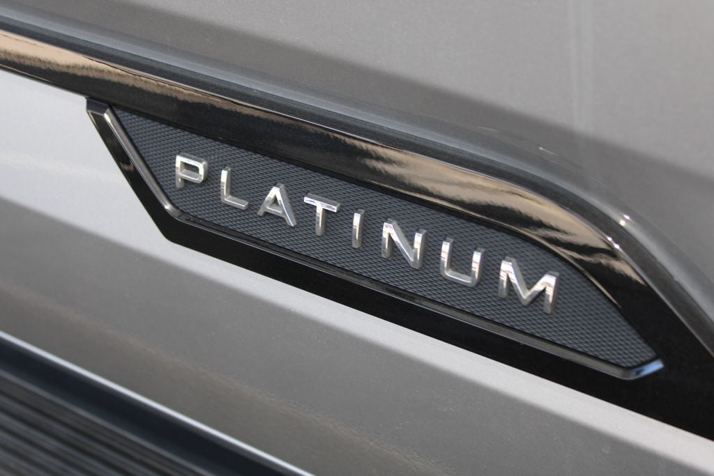 2023 Toyota TUNDRA 4X4 Platinum