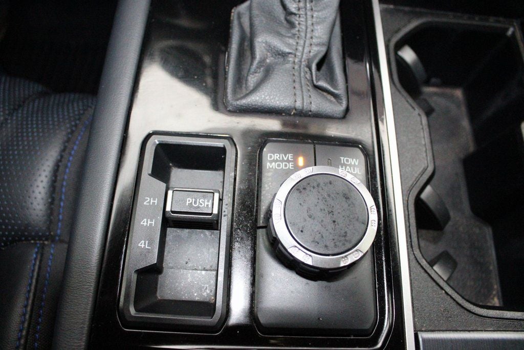 2022 Toyota TUNDRA HV 4X4 Platinum