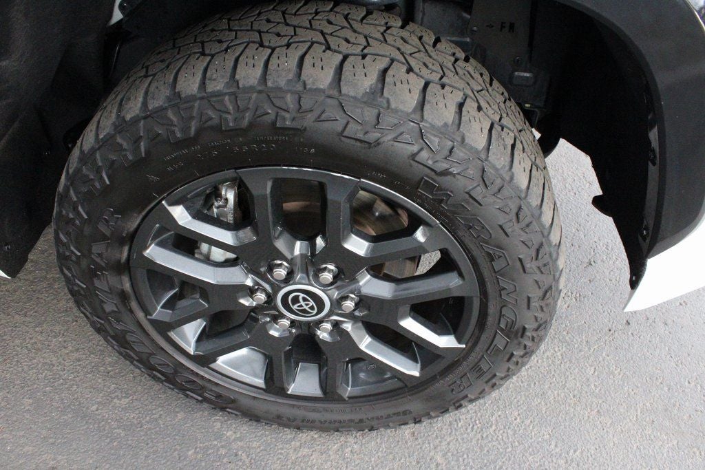 2022 Toyota TUNDRA HV 4X4 Platinum