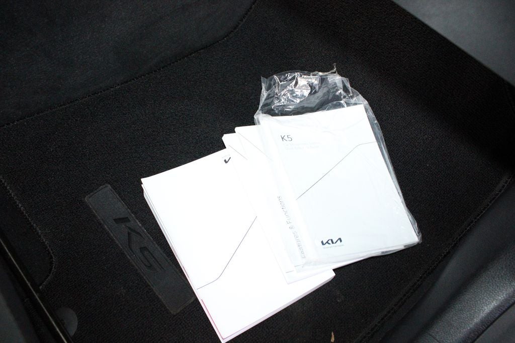 2022 Kia K5 LXS