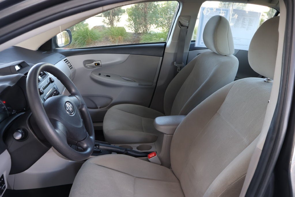 2013 Toyota COROLLA L