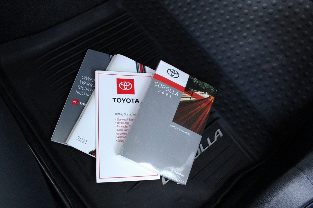 2021 Toyota COROLLA LE