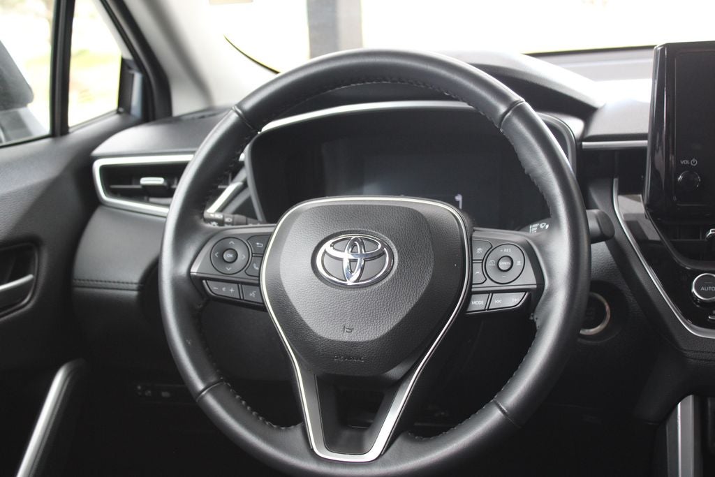2023 Toyota Corolla Cross XLE