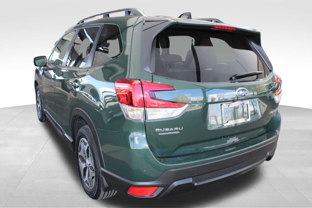 2024 Subaru Forester Premium