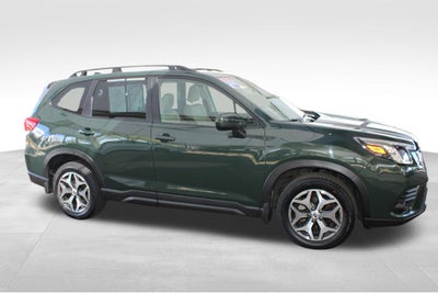 2024 Subaru Forester Premium