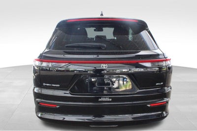 2025 Toyota Toyota Crown Signia XLE