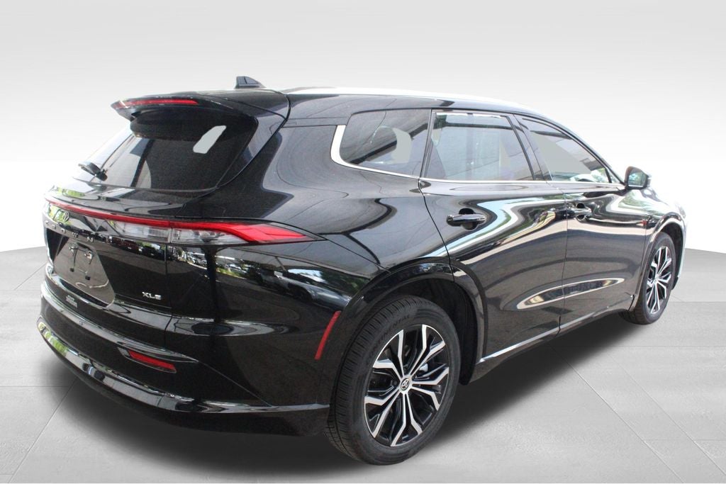 2025 Toyota Toyota Crown Signia XLE