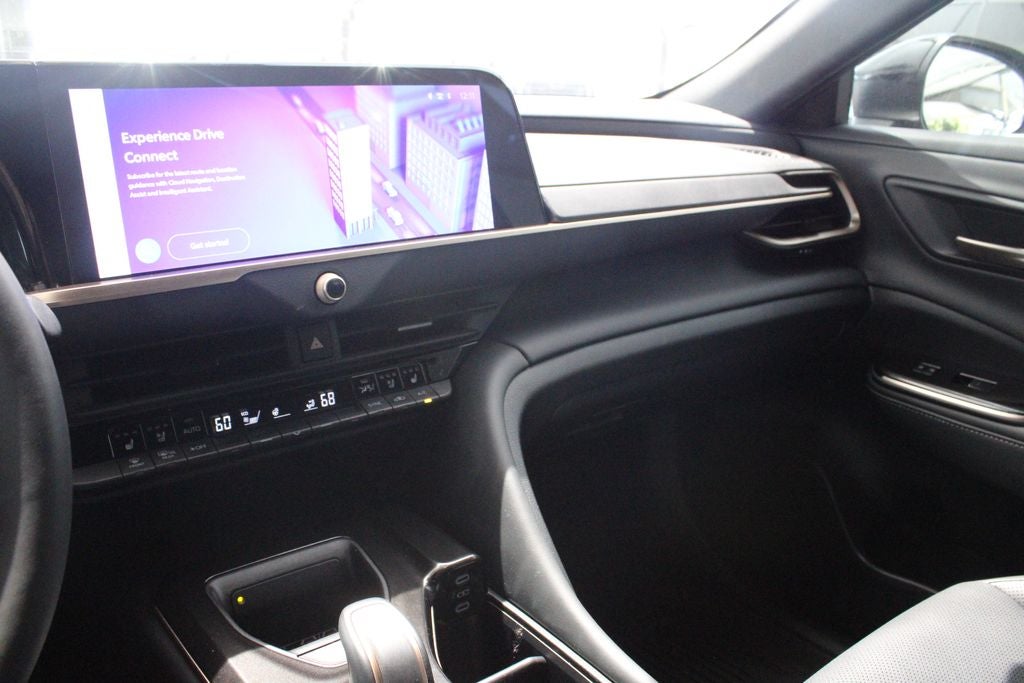 2025 Toyota Toyota Crown Signia XLE