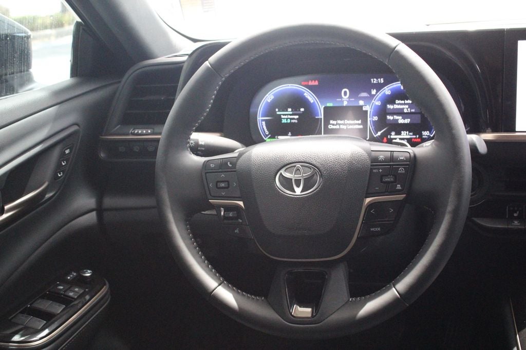 2025 Toyota Toyota Crown Signia XLE