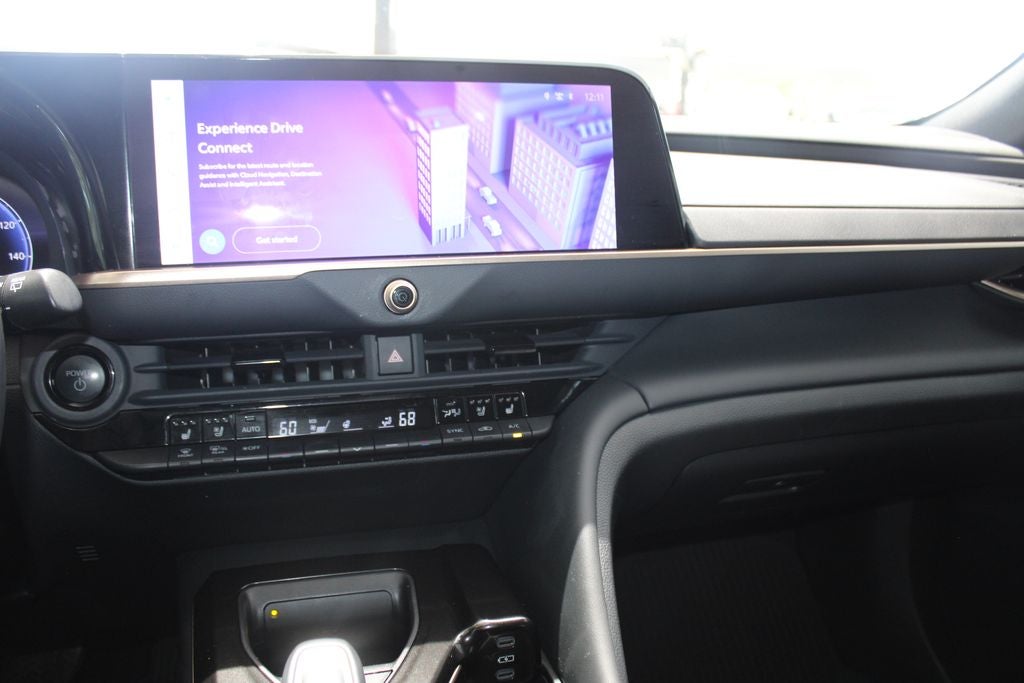 2025 Toyota Toyota Crown Signia XLE
