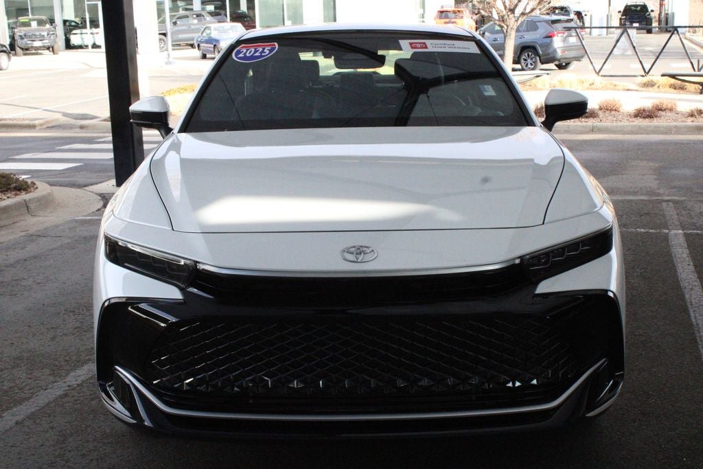 2025 Toyota CROWN Platinum