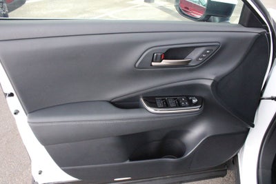 2025 Toyota CROWN Platinum