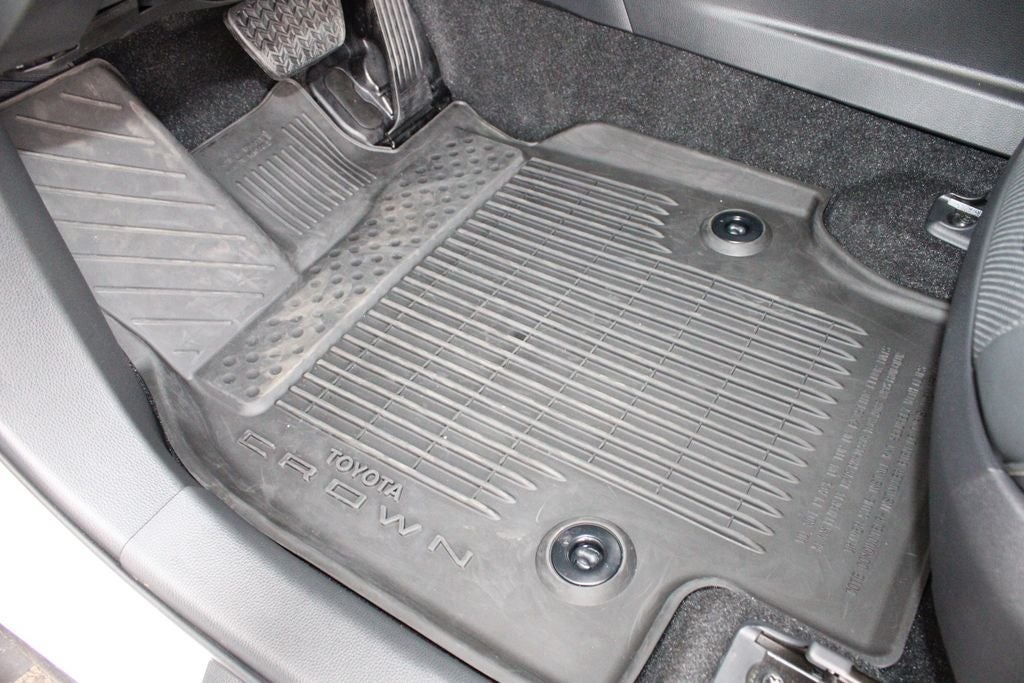 2025 Toyota CROWN Platinum