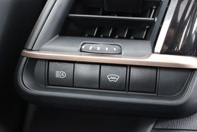 2025 Toyota CROWN Platinum