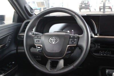 2025 Toyota CROWN Platinum