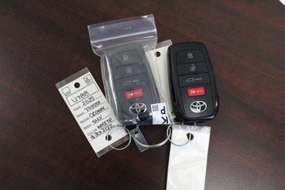 2025 Toyota CROWN Platinum