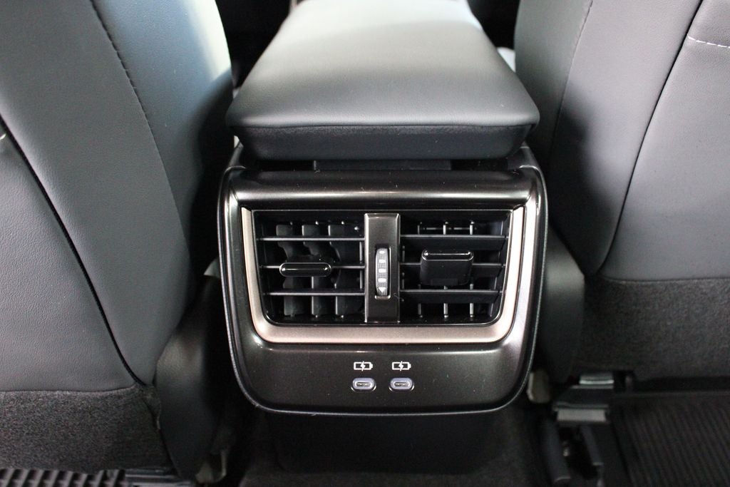 2025 Toyota CROWN Platinum