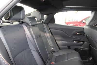 2025 Toyota CROWN Platinum